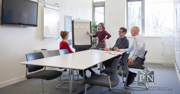 5 beneficios de rentar sala de juntas para reuniones o capacitaciones